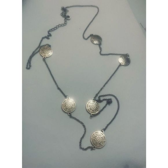 Pretty GOLD COIN LONG BOHO NECKLACE - Picture 5 of 7